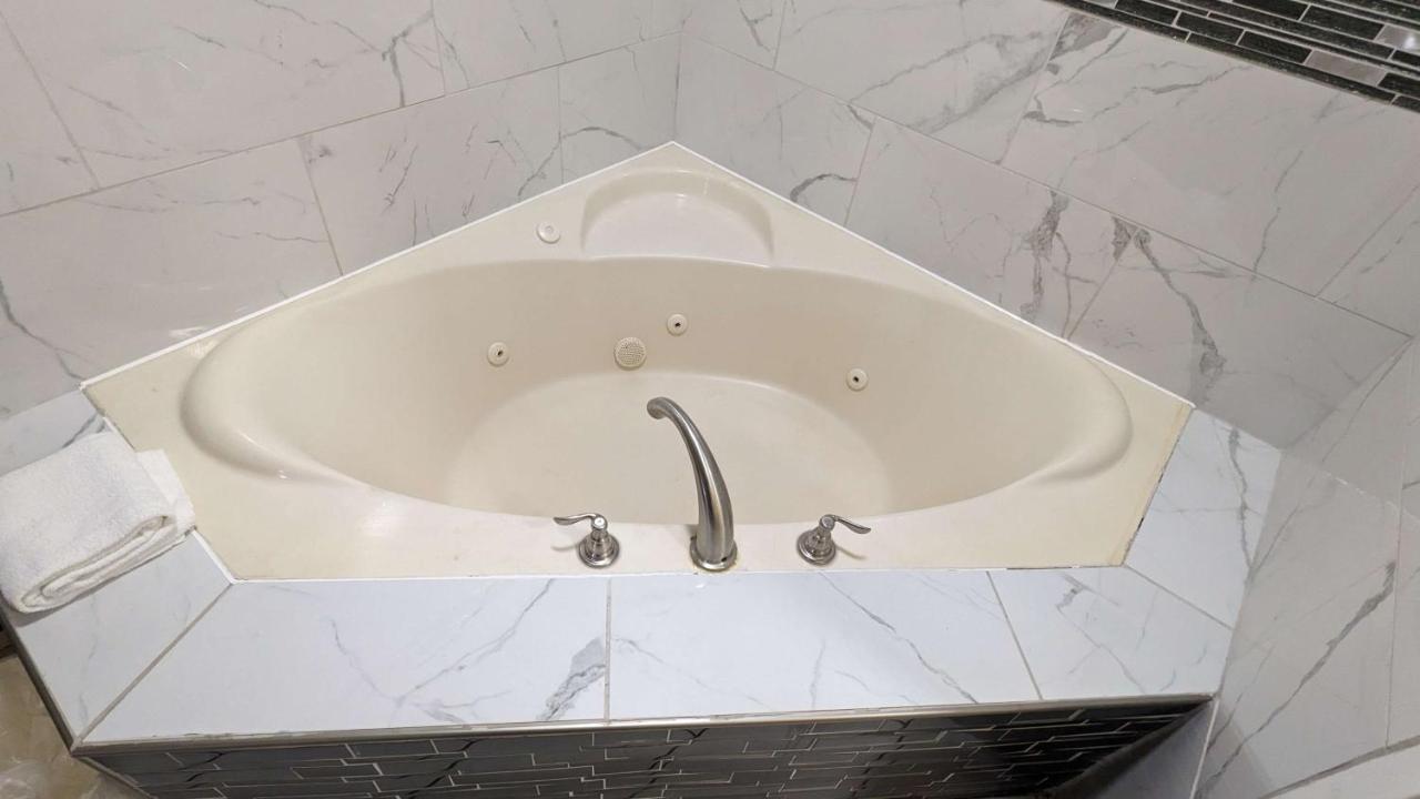 Surestay Hotel By Best Western Meridian Ngoại thất bức ảnh