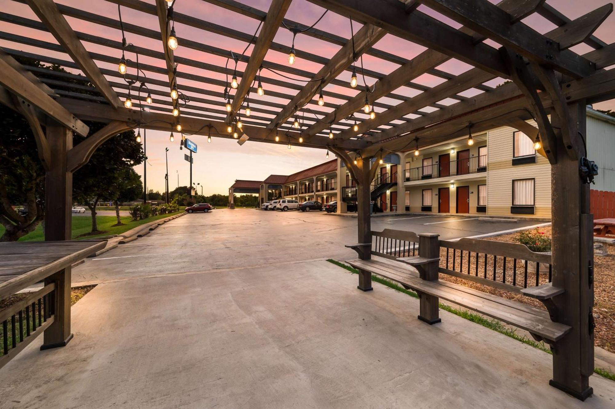 Surestay Hotel By Best Western Meridian Ngoại thất bức ảnh